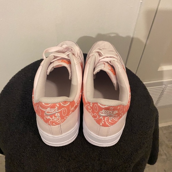Nike Pink and White Sneakers Air Force 1 - Picture 2 of 6